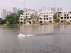 SL-P無(wú)人巡邏船某市使用現(xiàn)場(chǎng)