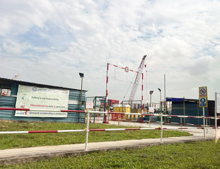 <b>新加坡樟宜機場T2航站樓連接設(shè)施外殼項目</b>